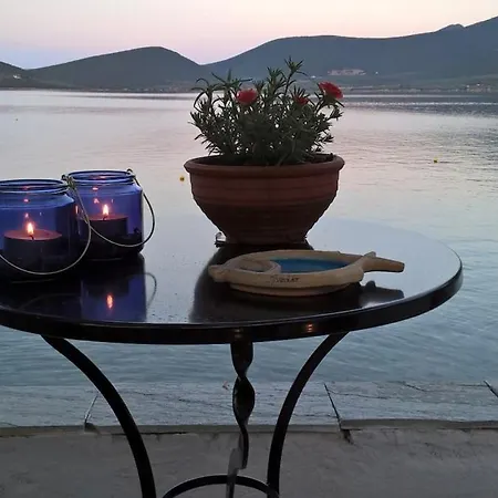 Сasa de vacaciones Penelope - Unique Beachfront House *
