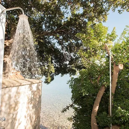 Сasa de vacaciones Penelope - Unique Beachfront House *