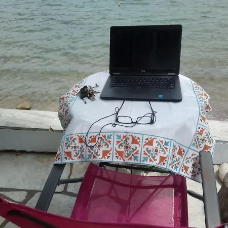 Penelope - Unique Beachfront House * Sourpi
