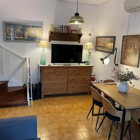 Сasa de vacaciones Penelope - Unique Beachfront House *